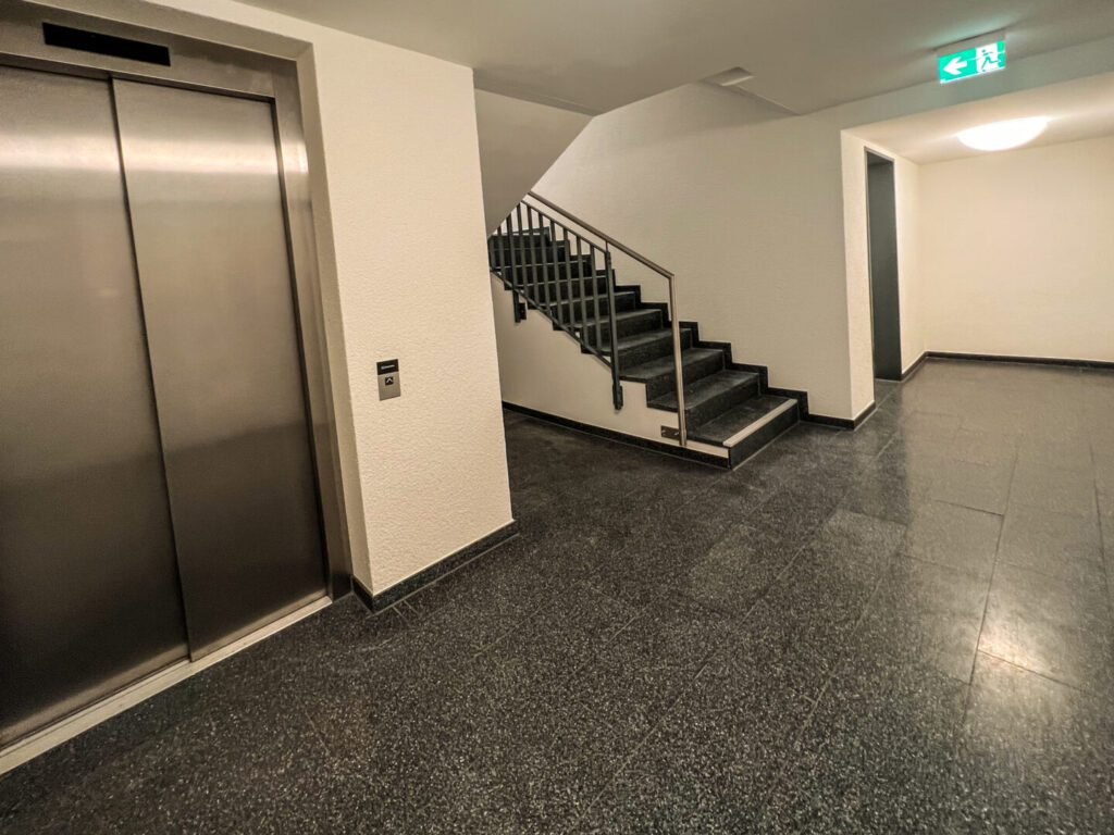 Treppenhaus II