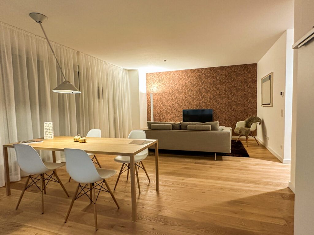 Beispiel Ess- _ Wohnbereich