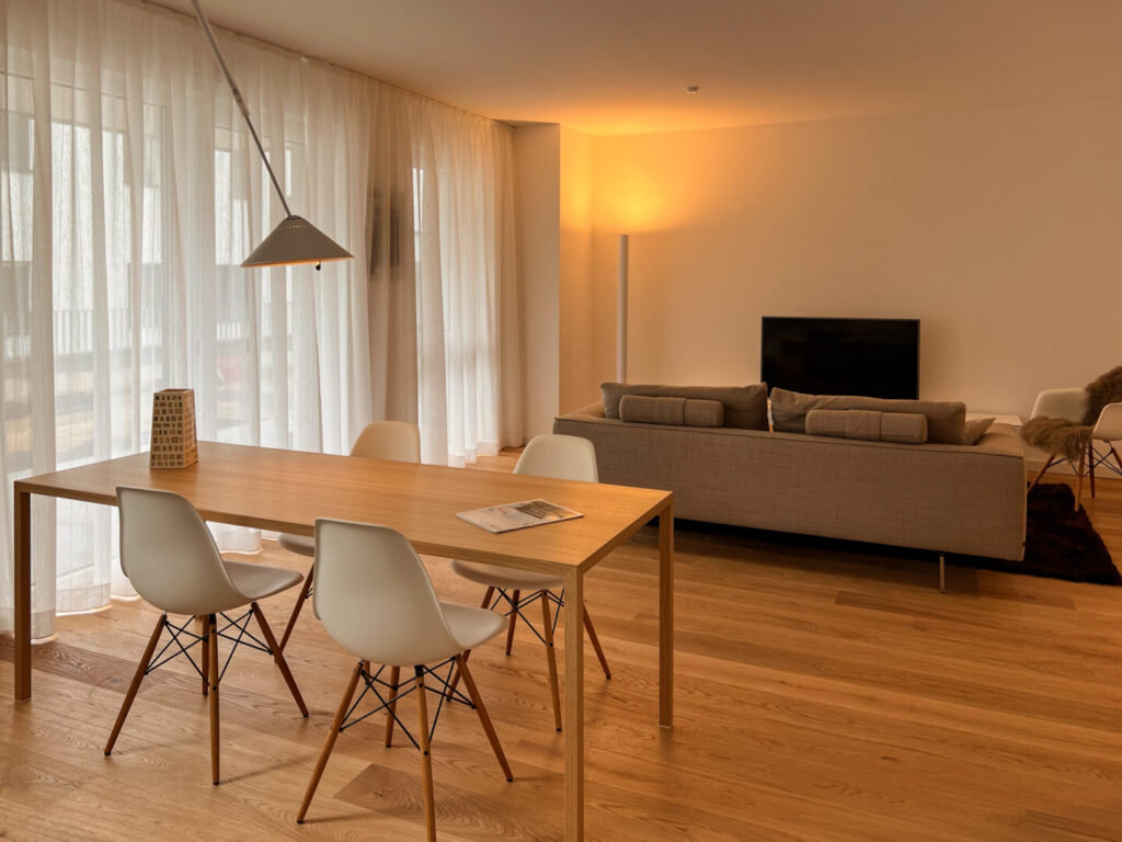 Beispiel Wohn- _ Essbereich