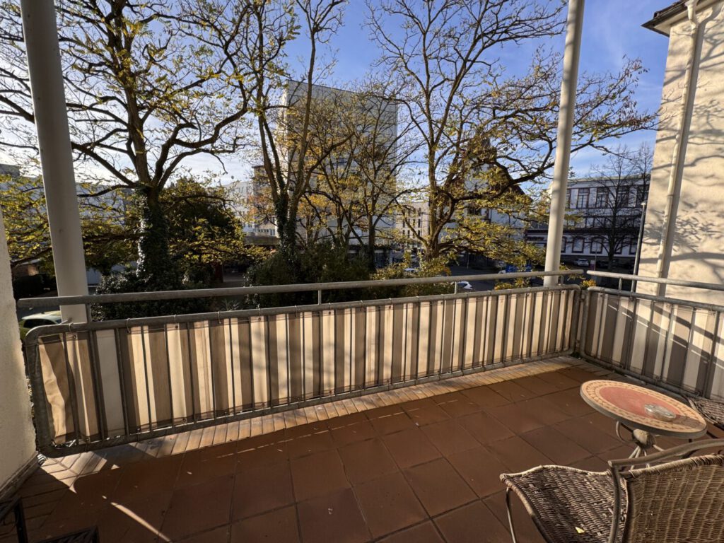 1. OG Balkon